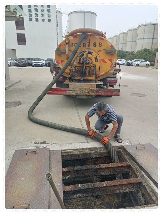 神湾镇隔油池清掏