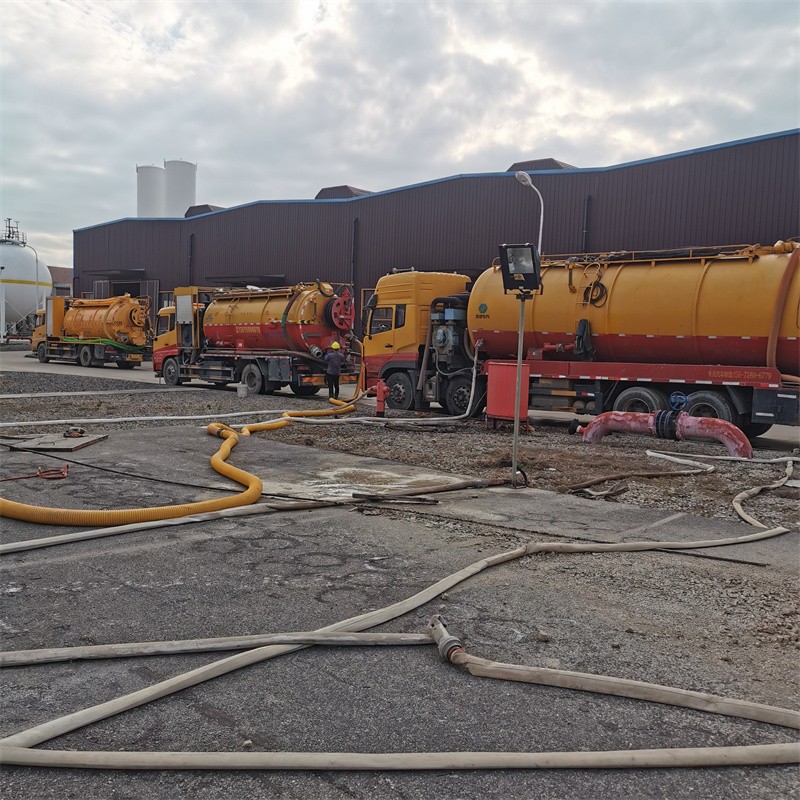 神湾镇污水池清理