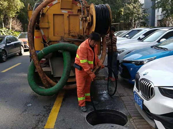 神湾镇排污管道清淤